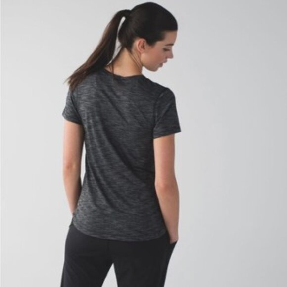 Lululemon What the Sport V-Neck Tee Shirt T-Shirt Heathered Black Sz Medium? EUC - Picture 10 of 10